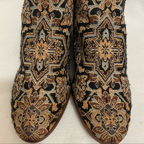 Sam Edelman Women's Petty Ankle Boot Multicolor Tapestry Size 9M Side zip - Picture 4 of 11